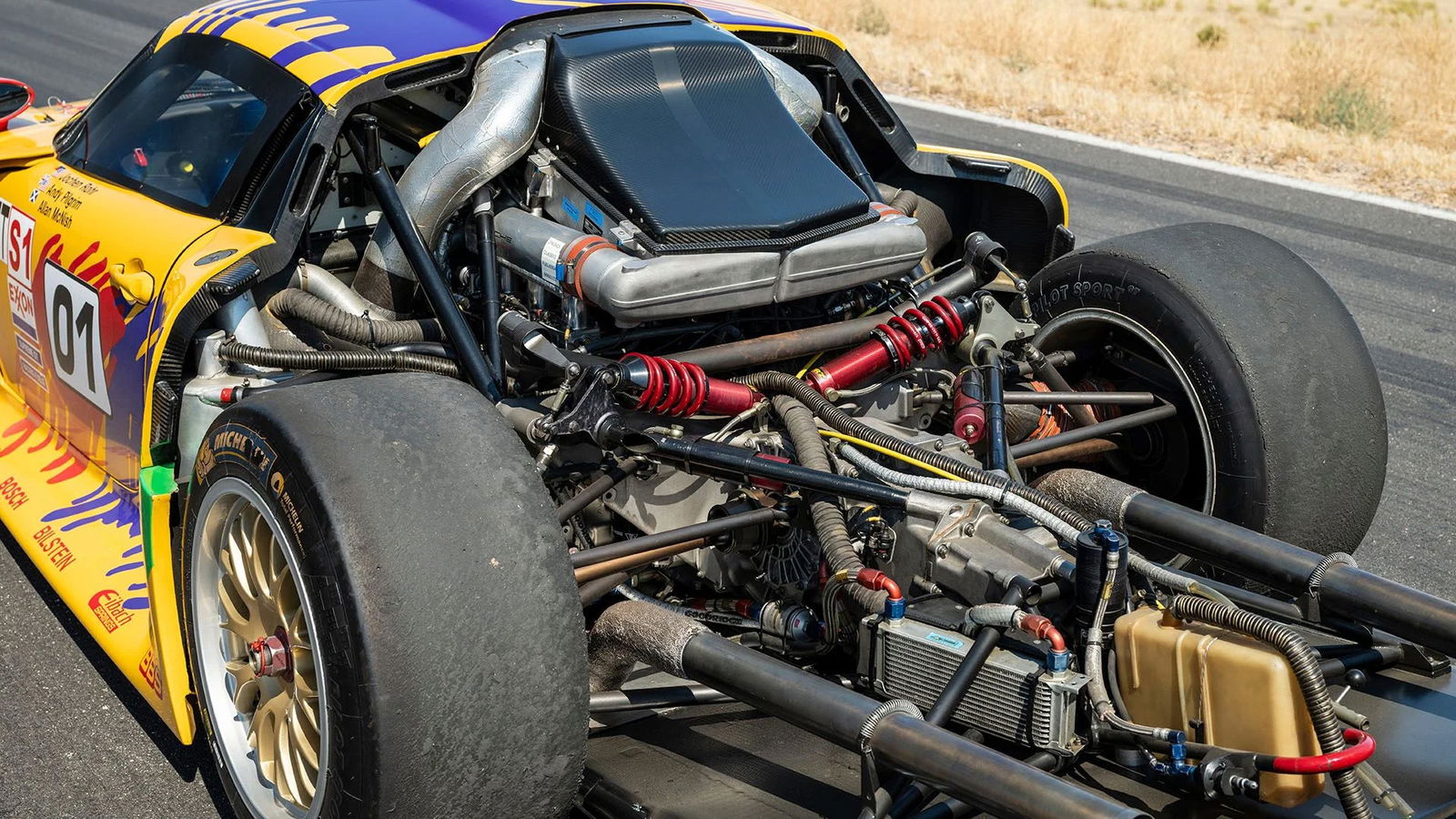 1997 Porsche 911 GT1 Rennversion, engine